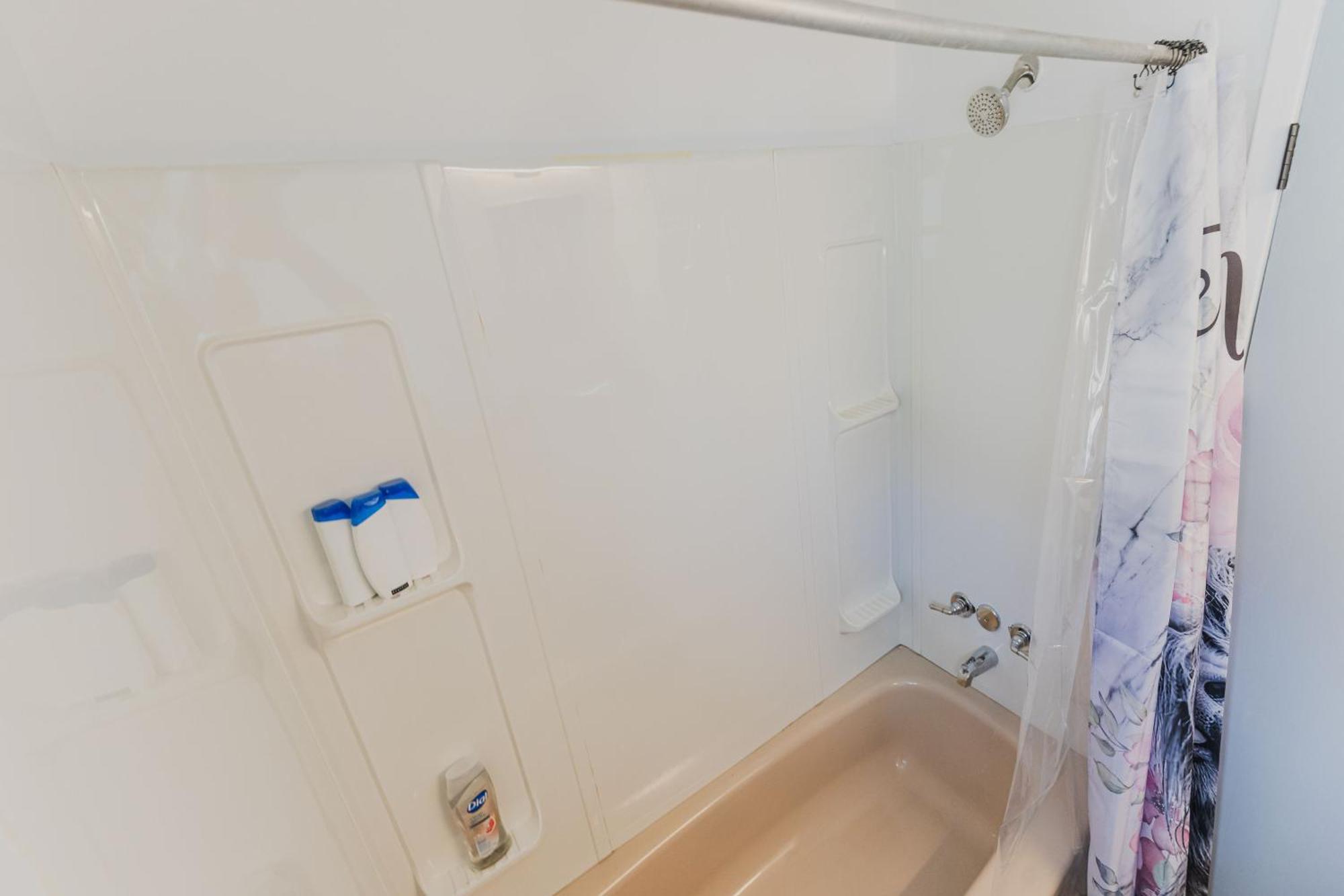 Avenir Centre Suite - Near Nbcc, Moncton Hospital, Airport Esterno foto